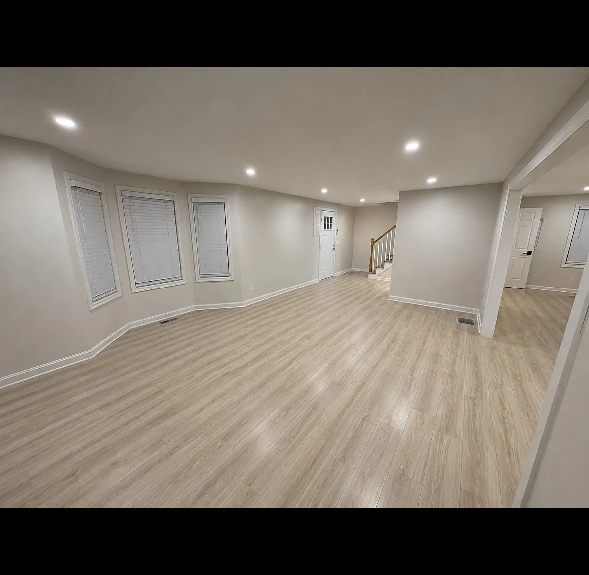 3 bed, 2.5 bath, 2100 sqft, $3,850 — Photo 3