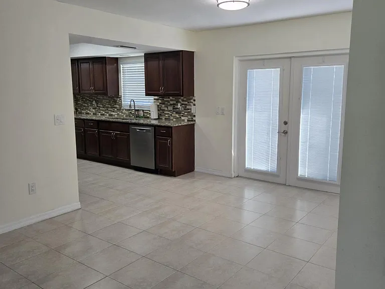 9156 Irving Rd — Photo 4