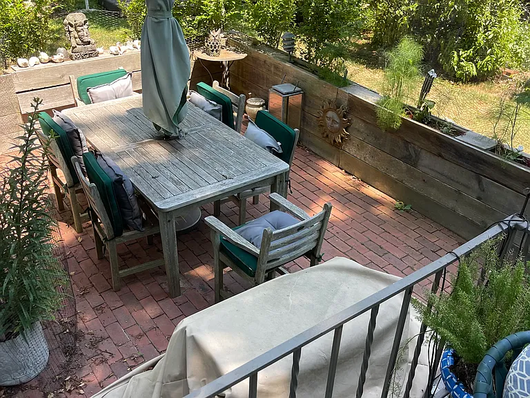 74 Miller Ln E — Photo 18