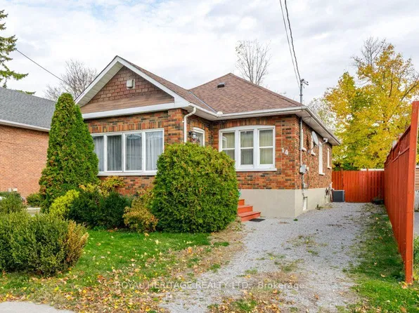 14 Stewart Pl, Peterborough, ON K9J 3L9