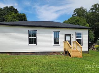 306 E Ratchford Ave, Gastonia, NC 28054