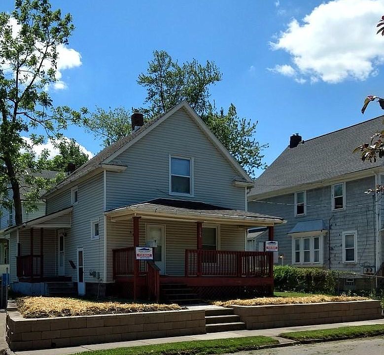 1st image of 288 E Thornton St