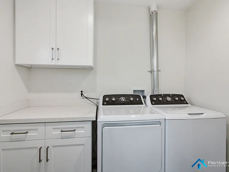 7406 Lemp Ave #A — Photo 14