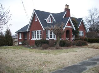 300 W 12th St, Benton, KY 42025
