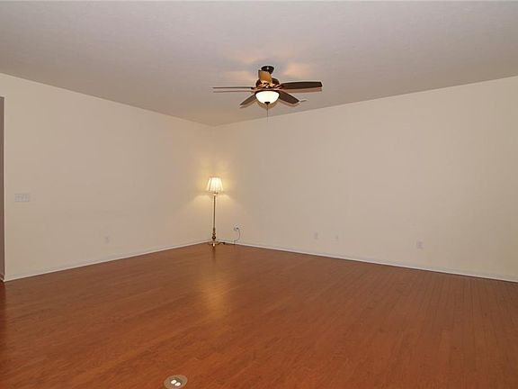 5th image of 12820 Mondavi Dr