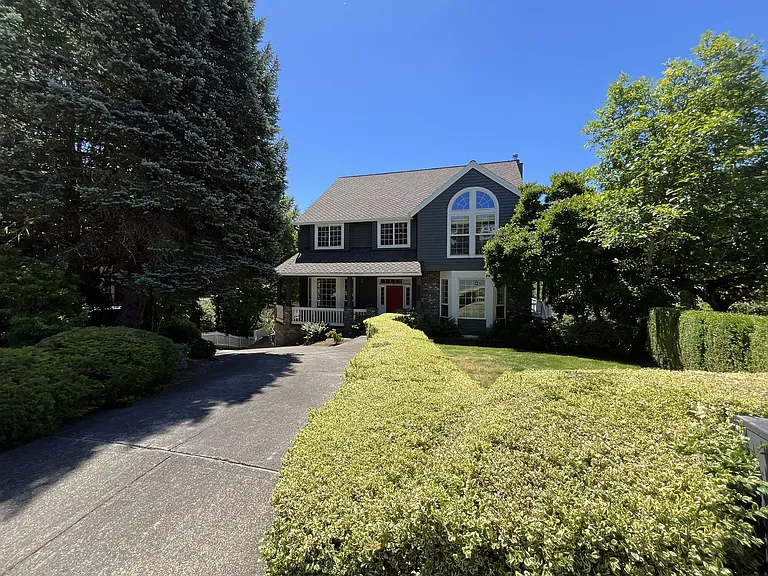 1922 NW New Hope Ct — Photo 3