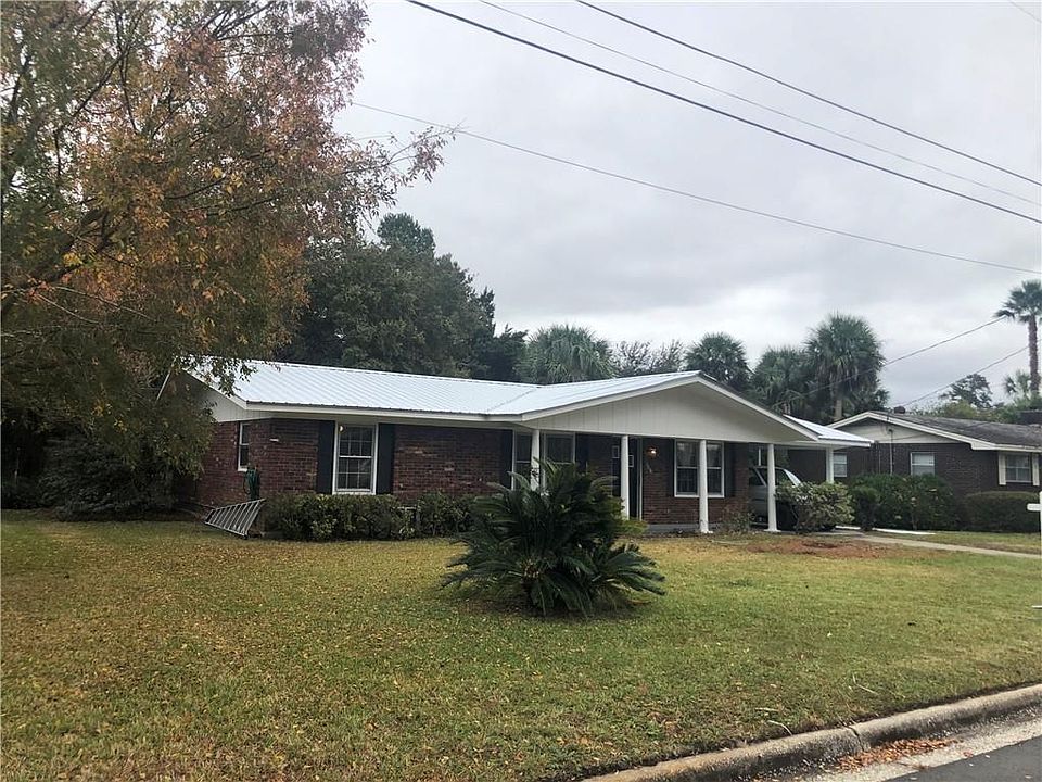 1st image of 3218 Rosewood Ave