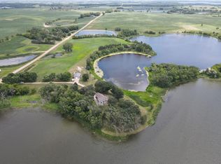 9077 82nd Ave NE, Spicer, MN 56288