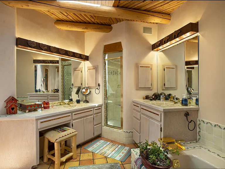 1395 Camino Corto — Photo 10