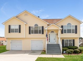 1329 Daffodil Ln, Hampton, GA 30228