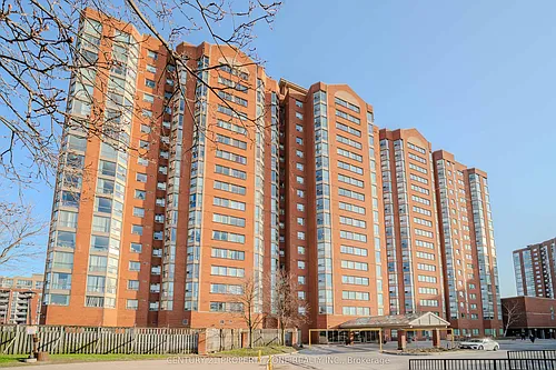 2466 Eglinton Ave E Photo 1