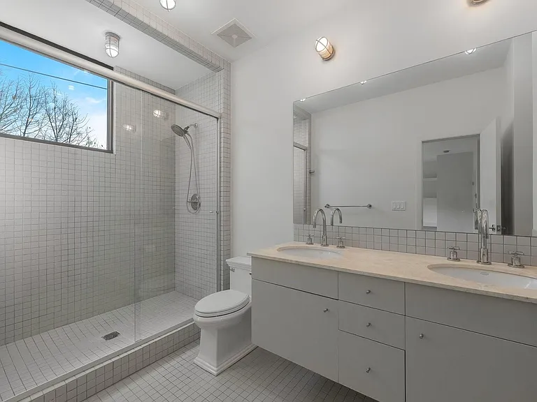 4001 Bowser Ave #B — Photo 23