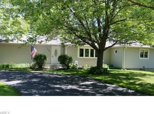 5603 Stow Rd, Hudson, OH 44236