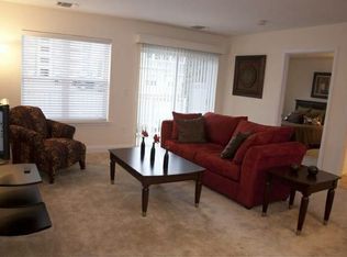 880 Plantation Rd APT 109, Blacksburg, VA 24060