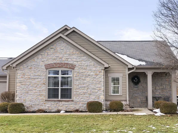 7055 Falls View Cir, Delaware, OH 43015
