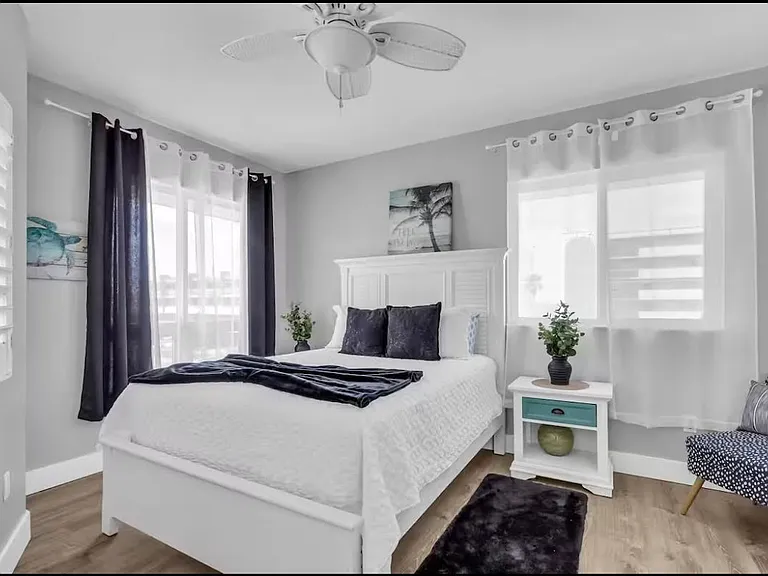 14249 Gulf Blvd — Photo 11