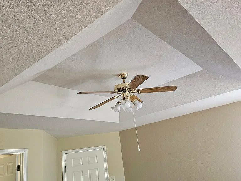 882 Garden Cir — Photo 15