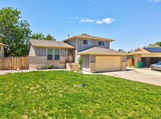 10 Bellflower Ct, Pueblo, CO 81001