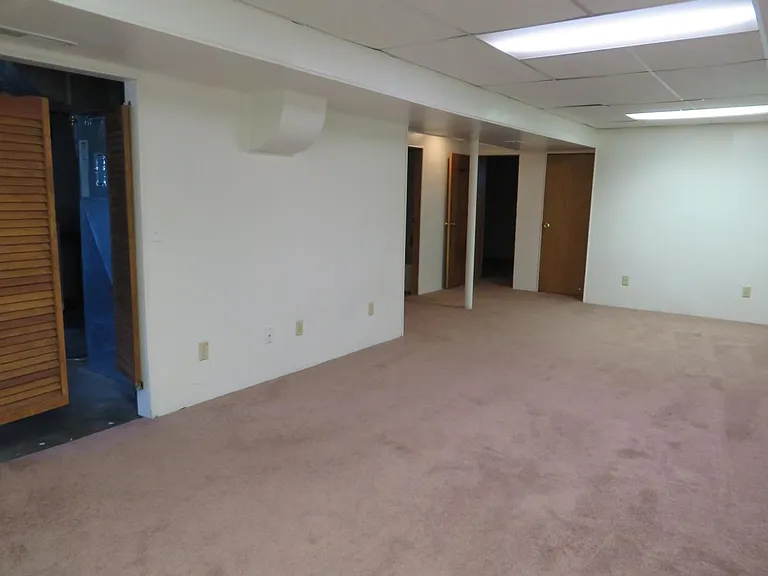 3202 Calhoun St — Photo 14