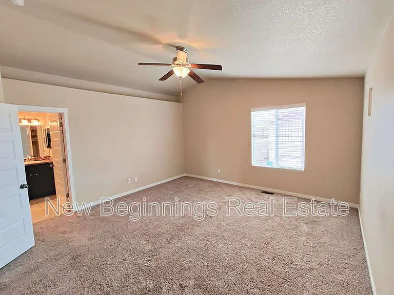 2562 Ellingwood Dr — Photo 15