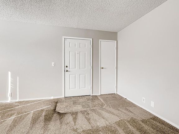 3rd image of 5171 Pioneer Ave APT 202