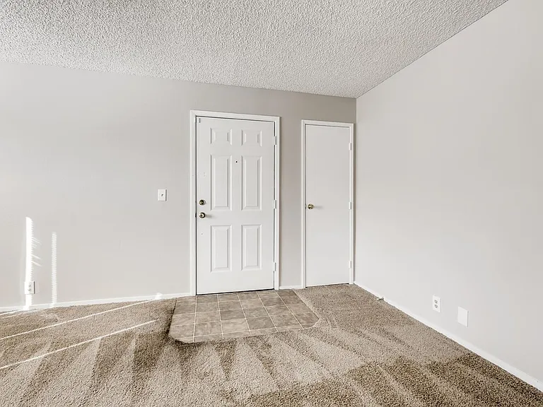 5171 Pioneer Ave #202 — Photo 3