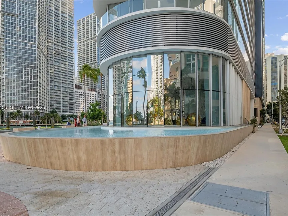 300 Biscayne Boulevard Way #3409W