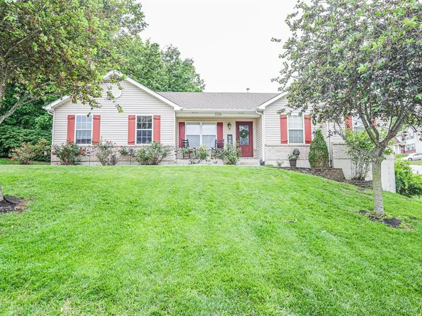 2324 W Ridge Dr, Festus, MO 63028