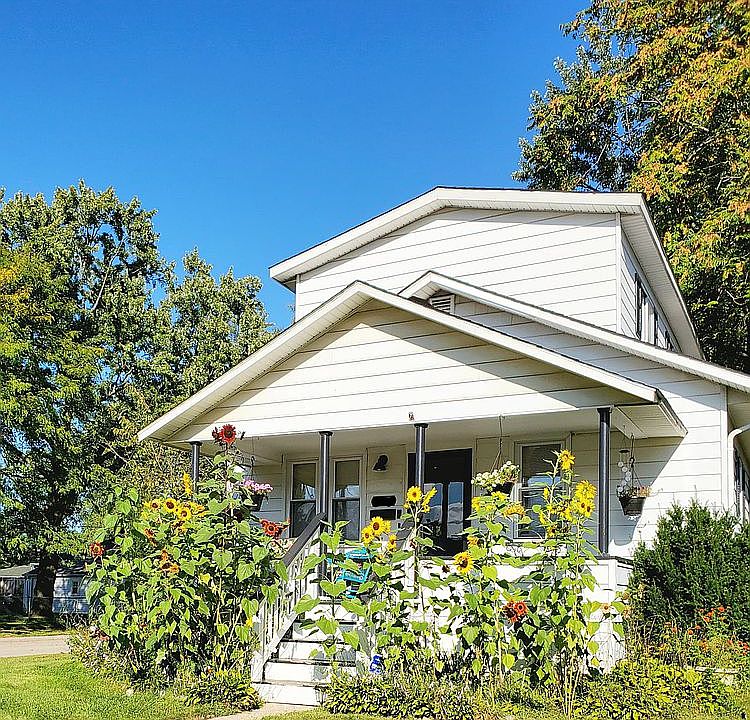 1st image of 24674 Republic Ave
