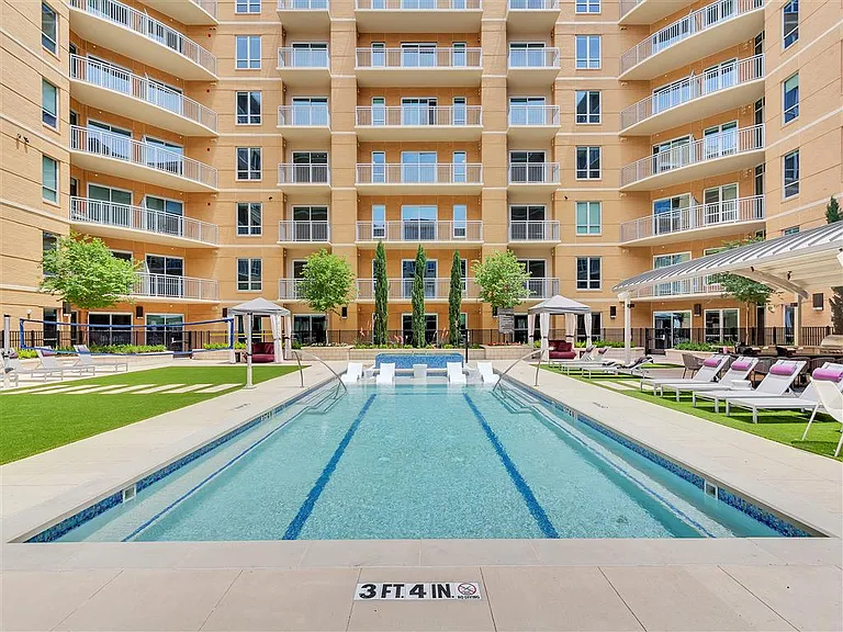 Preston Hollow Village — Photo 29