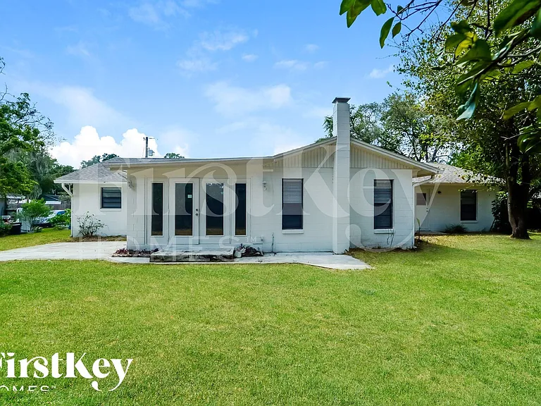 1257 Poinsettia Dr — Photo 15