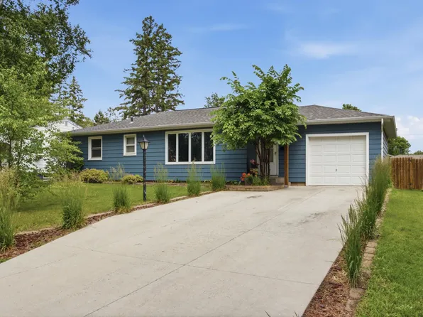 1221 Roosevelt Ave, Detroit Lakes, MN 56501