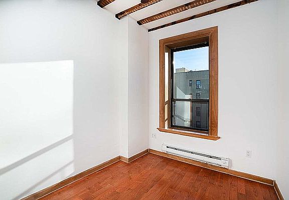 5th image of 2228 1st Ave #8B