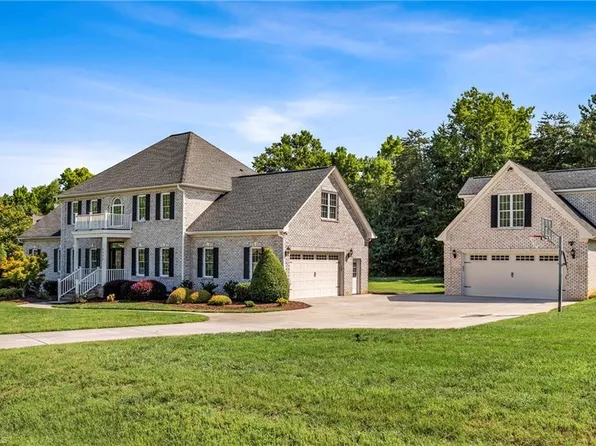 6202 Bradford Place Ct, Summerfield, NC 27358