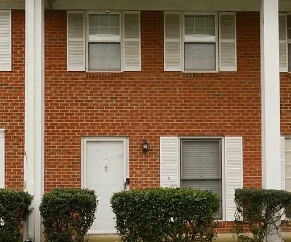 1307-C West Meadowview Road - 1 — Photo 2