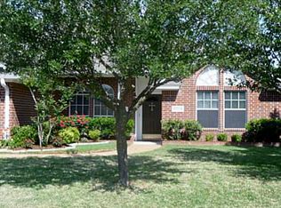 5709 Timberton Dr, Bryan, TX 77802