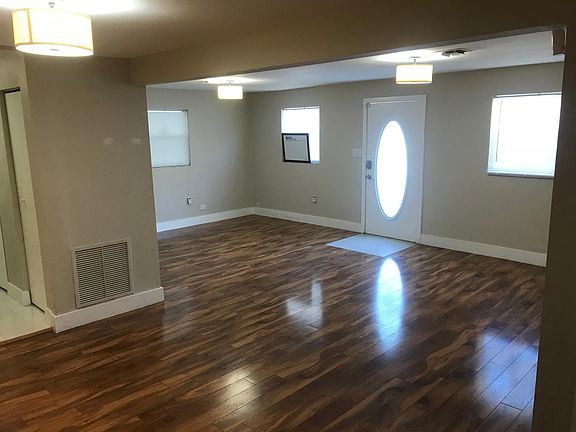 5th image of 1480 SW 24th Ct