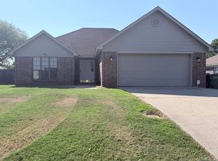 1545 Arden Ln, Conway, AR 72034