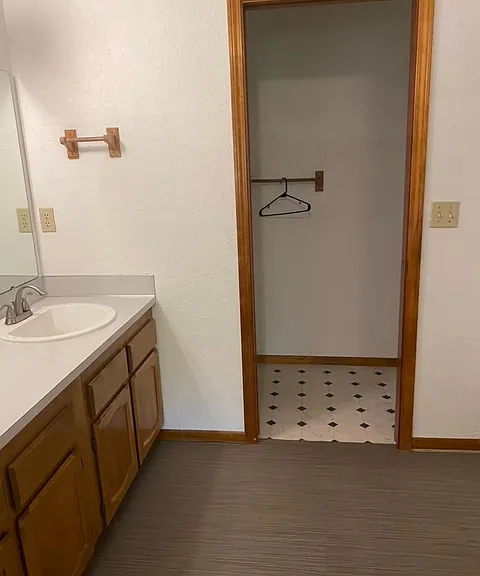 1135 NE Conser Pl — Photo 17