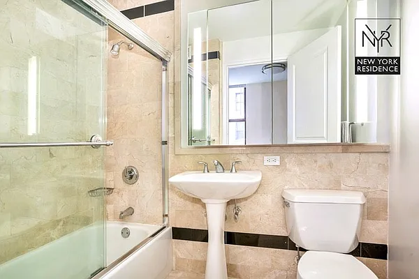 Rented by New York Residence | media 74