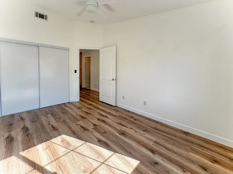 5720 S Glennie Ln #B — Photo 20