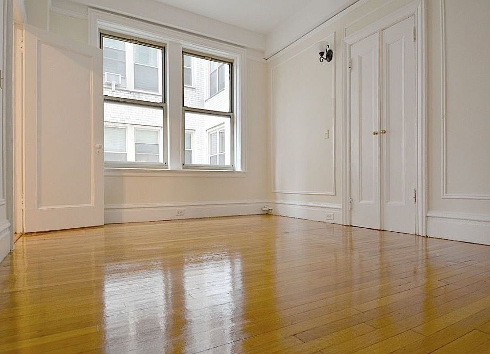 2nd image of 287 Amsterdam Ave #701