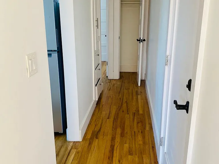 1672 S Harvard Blvd — Photo 10