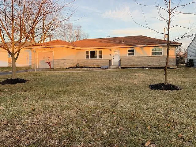 3188 Mary Ave photo 1