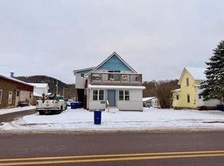 217 W Commercial St, Viola, WI 54664
