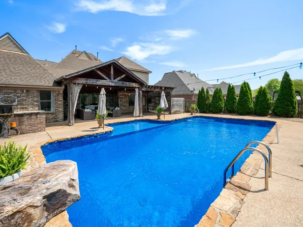 11125 Arlington Trace Dr, Arlington, TN 38002