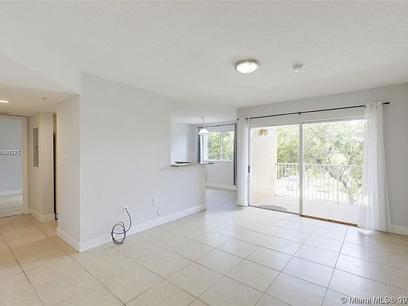 4th image of 21000 SW 87th Ave APT 206