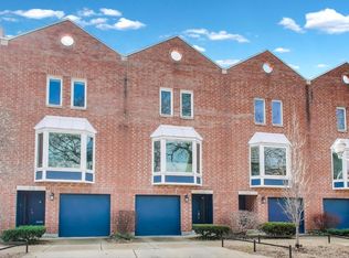 1043 W Berwyn Ave, Chicago, IL 60640