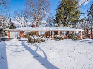 91 Forest Dr, Wethersfield, CT 06109