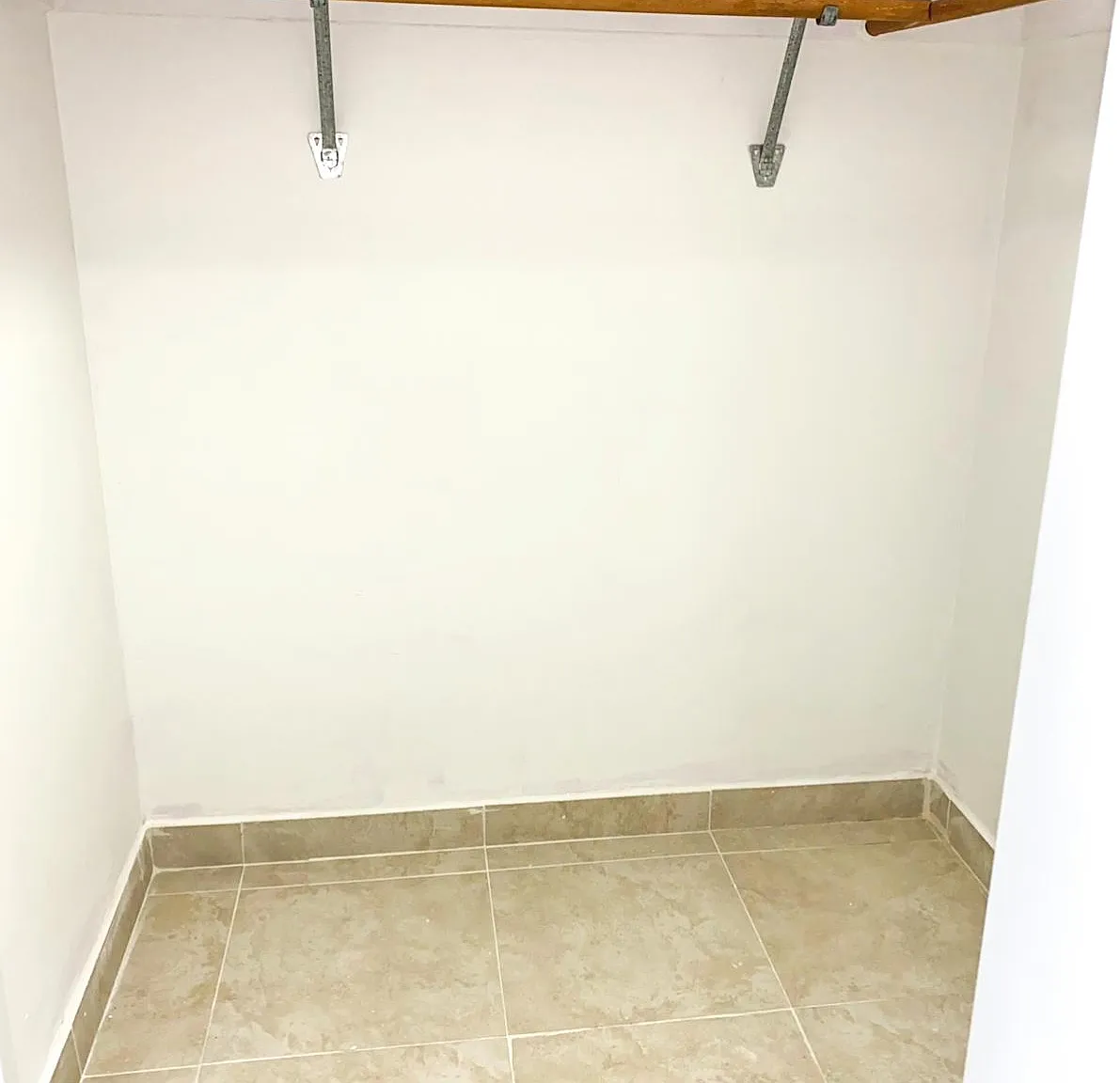 1 bed, 725 sqft, $1,800 — Photo 4